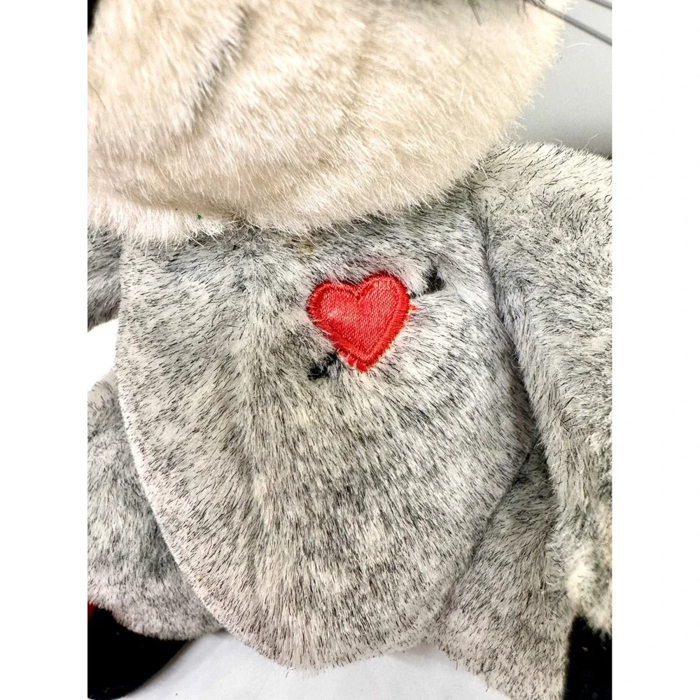 Vintage Hallmark Bandit Raccoon Plush Red Mask Heart Bag Grey Stuffed Animal‎ 9